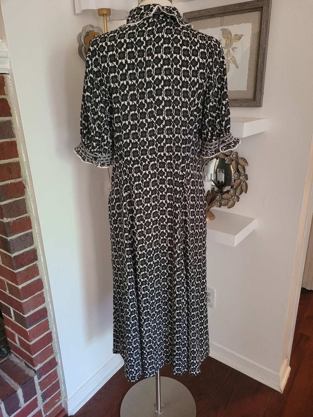 Max Studio Black and White Geometric-Print Midi Dress - Picture 4 of 12